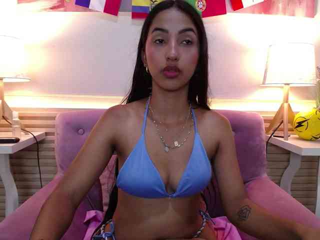 SweetyLally webcam