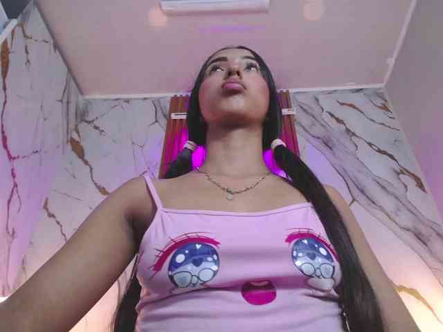 SweetyLally webcam