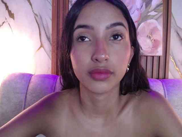 SweetyLally webcam