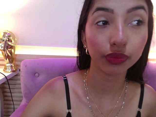 SweetyLally webcam
