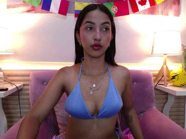 SweetyLally webcam