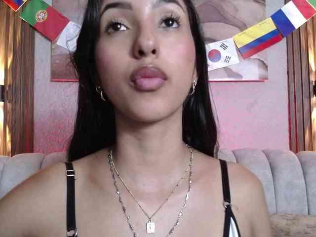 SweetyLally webcam