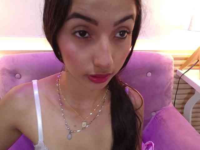 SweetyLally webcam