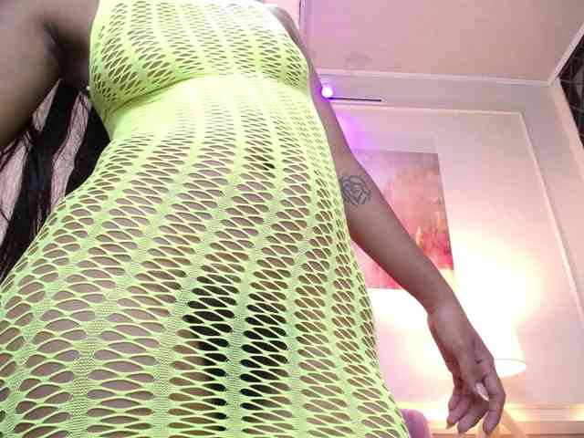 SweetyLally webcam