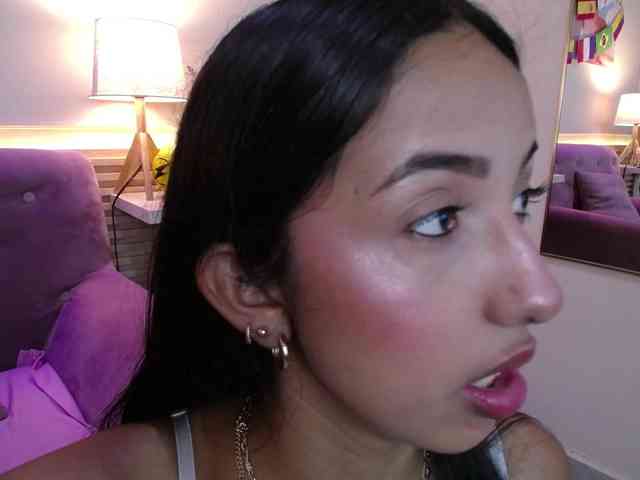 SweetyLally webcam
