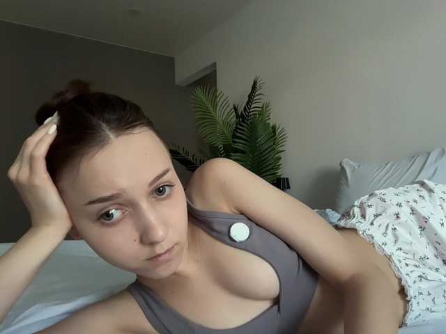 monnymoonn live cam on BongaCams
