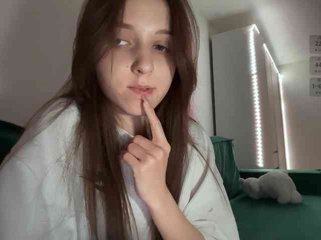 monnymoonn Live Webcam on BongaCams