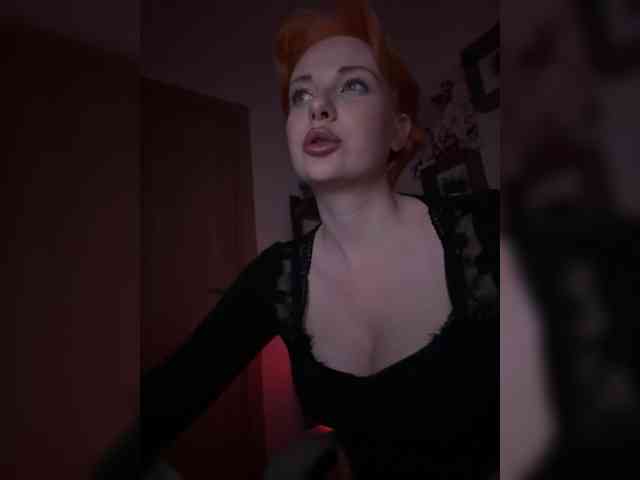 mistress-victoria-feets webcam