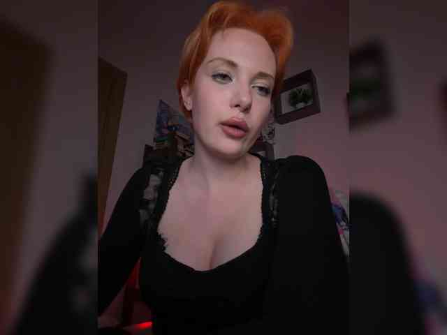 mistress-victoria-feets webcam
