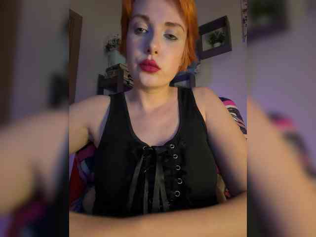 mistress-victoria-feets webcam