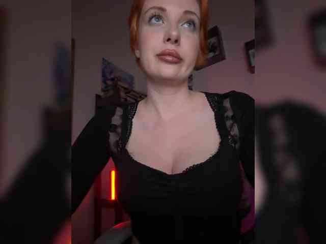 mistress-victoria-feets webcam