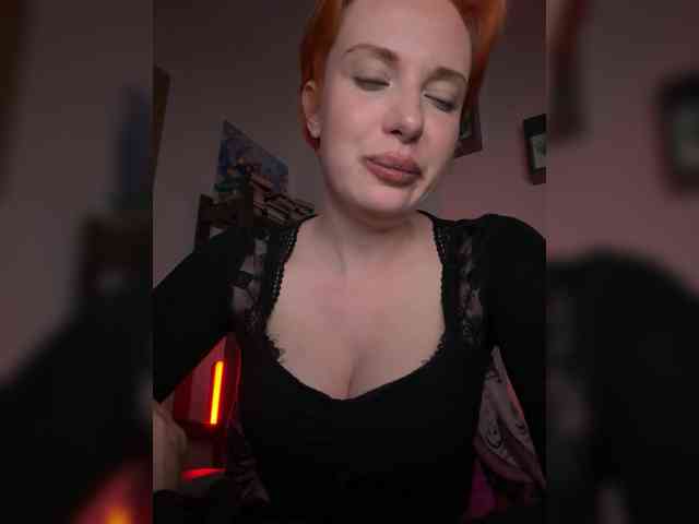 mistress-victoria-feets webcam