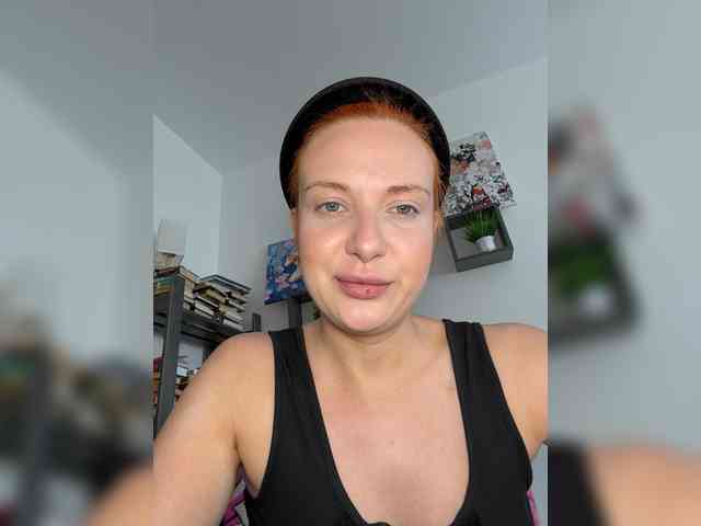 mistress-victoria-feets webcam