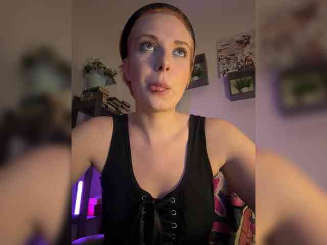 mistress-victoria-feets webcam