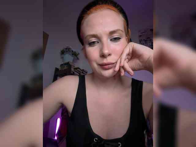 mistress-victoria-feets webcam