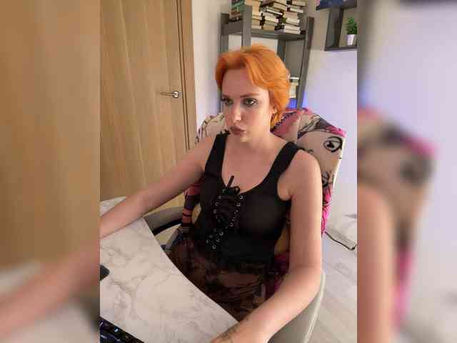 mistress-victoria-feets webcam