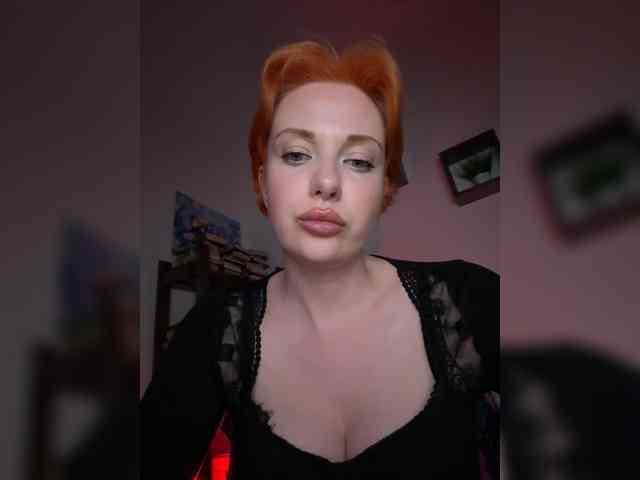 mistress-victoria-feets webcam