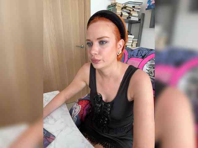 mistress-victoria-feets webcam