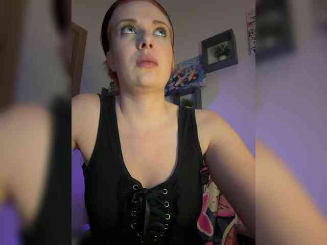mistress-victoria-feets webcam