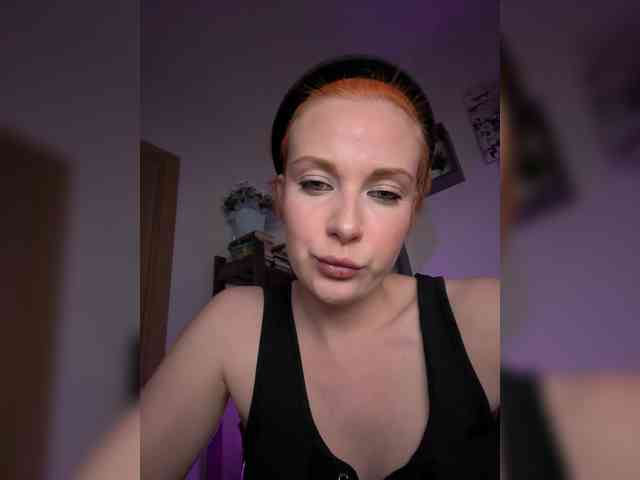 mistress-victoria-feets webcam
