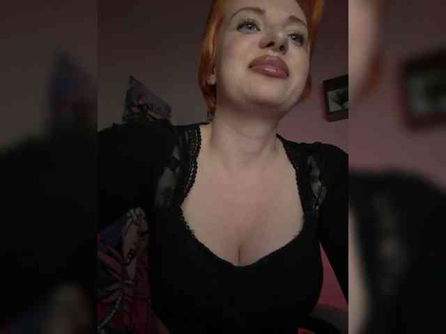 mistress-victoria-feets mistress-victoria-feets