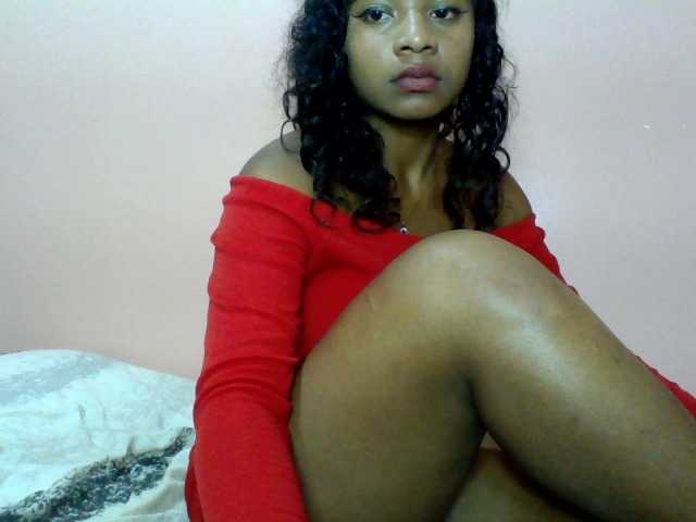 Calinasweet live cam on BongaCams