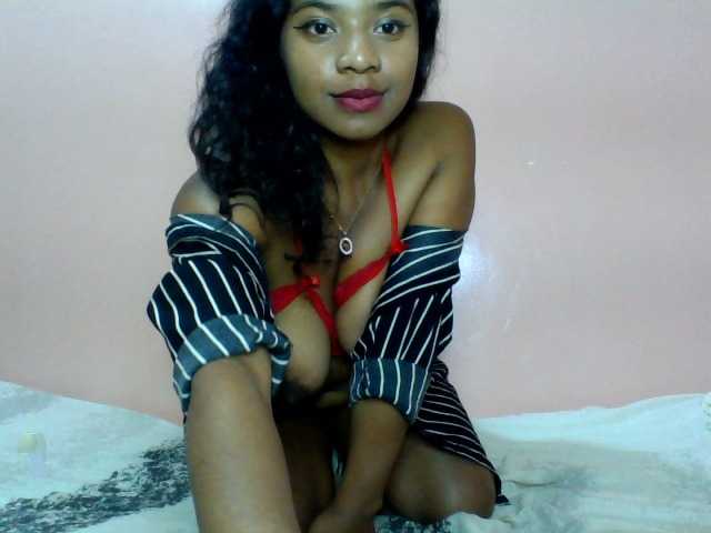 Calinasweet live cam on BongaCams