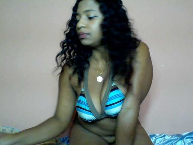 Calinasweet live cam on BongaCams