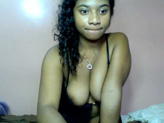 Calinasweet live cam on BongaCams