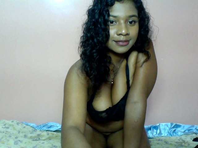 Calinasweet live cam on BongaCams
