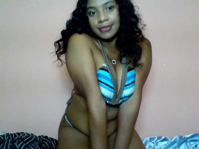 Calinasweet live cam on BongaCams
