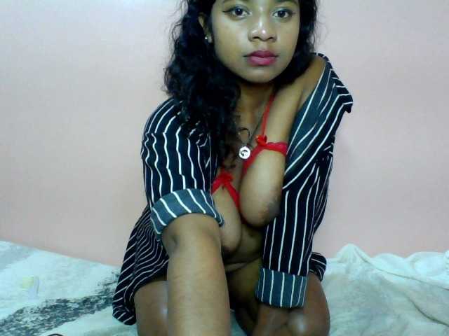 Calinasweet live cam on BongaCams