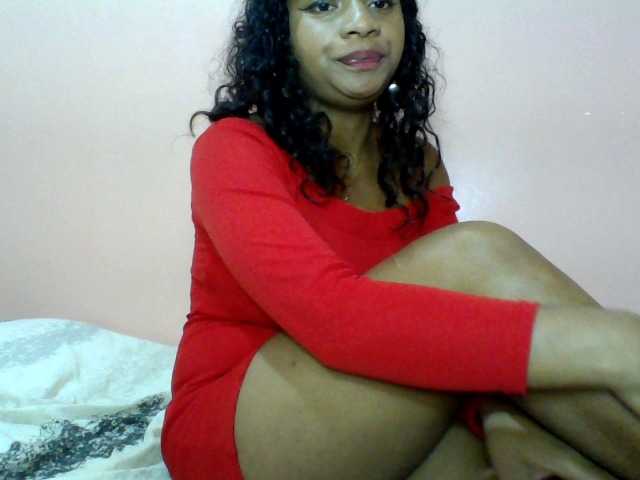 Calinasweet live cam on BongaCams