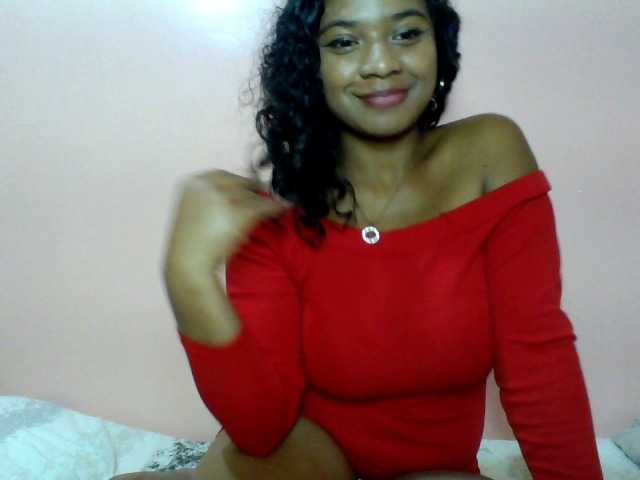 Calinasweet live cam on BongaCams