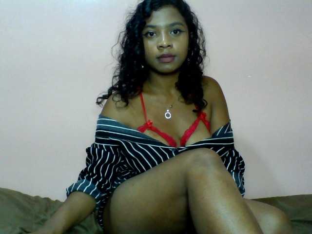 Calinasweet live cam on BongaCams