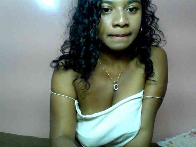 Calinasweet webcam
