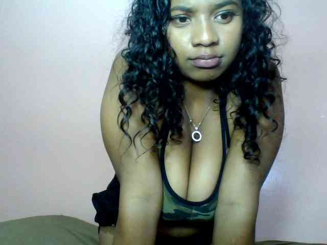 Calinasweet webcam