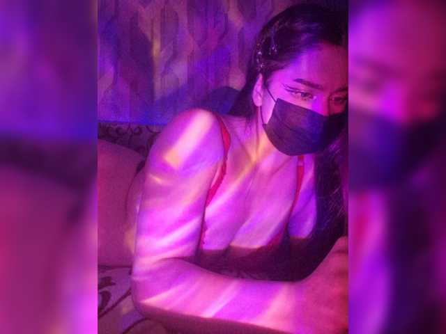 CHREASY live cam on BongaCams