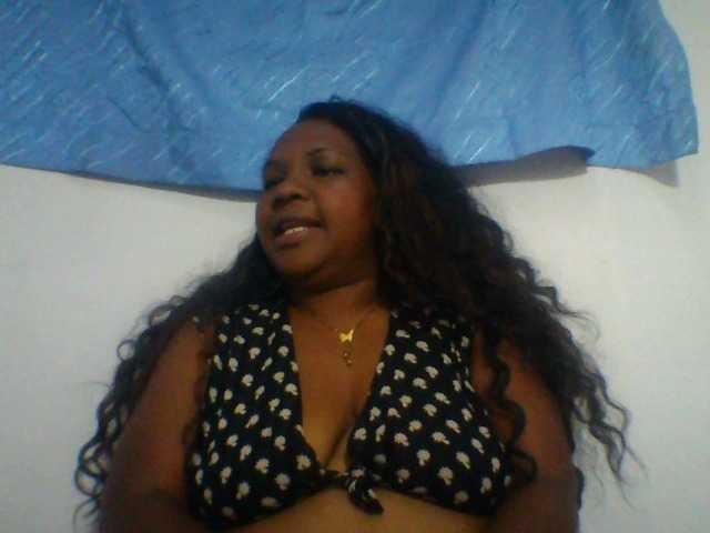 Niella1 live cam on BongaCams