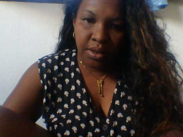 Niella1 live cam on BongaCams