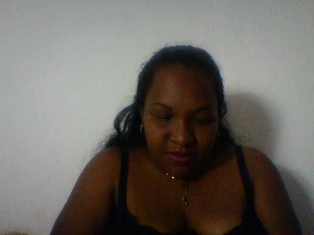 Niella1 live cam on BongaCams