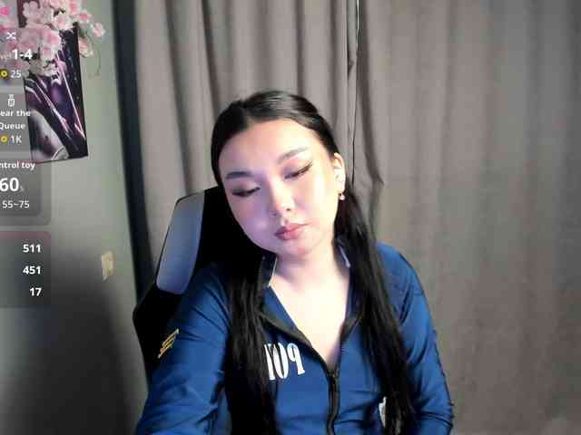 MollyTasty webcam