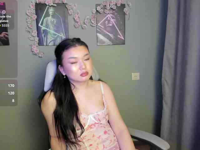 MollyTasty webcam