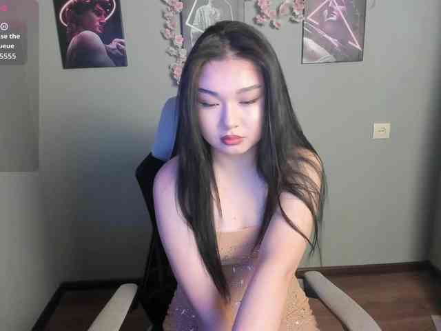 MollyTasty webcam