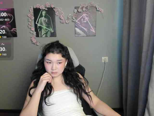 MollyTasty webcam