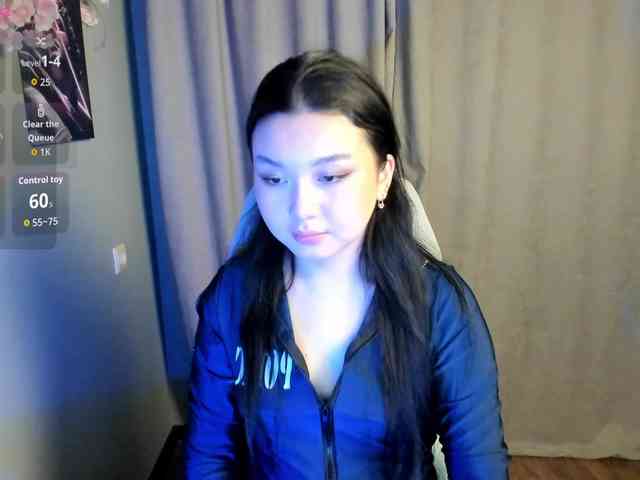 MollyTasty webcam