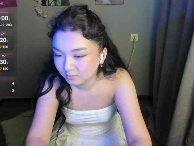 MollyTasty webcam