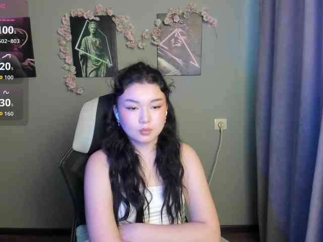 MollyTasty webcam