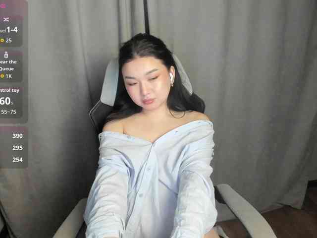 MollyTasty webcam