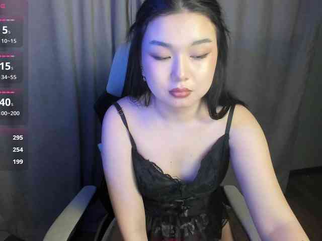 MollyTasty webcam